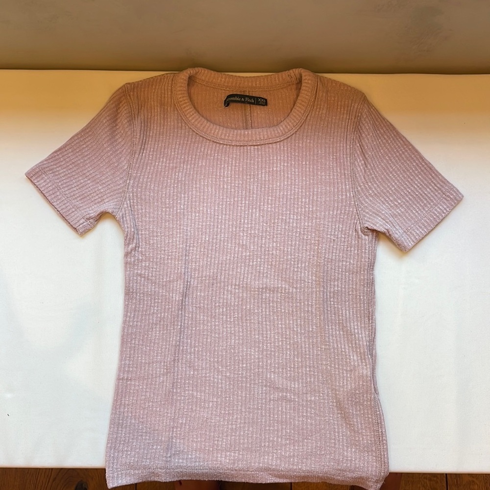 Abercrombie and Fitch pink knit sculpt top